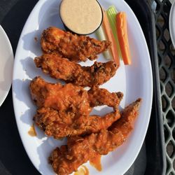 Thomas Hooker Brewery - Happy hour tenders