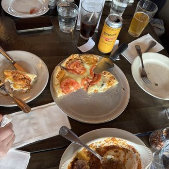Pizza Bank Restaurant - Awesome food - Pizza Near Me - Kirkland, Washington Pizza Bank Restaurant - Awesome food - Pizza Near Me - Kirkland, Washington