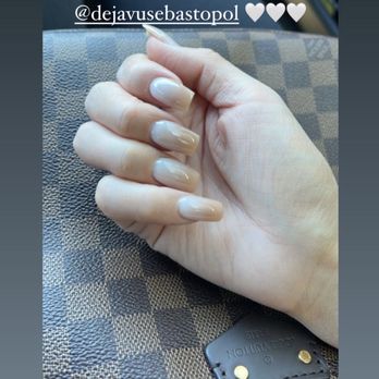 Deja Vu Nail Spa - Nail Salons Near Me - Sebastopol, California