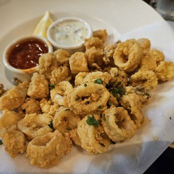 Yard House - Calamari - Bars Near Me - East Rutherford, New Jersey Yard House - Calamari - Bars Near Me - East Rutherford, New Jersey