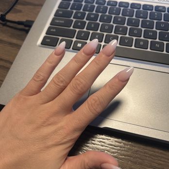 NAILàCARTE - River North - Nail Salons Near Me - Chicago, Illinois