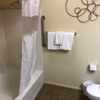 The Cliffs at Peace Canyon - Bathroom - Resorts Near Me - Las Vegas, Nevada