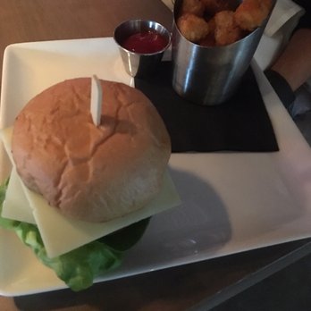 Carson Kitchen - Tasty butter burger - New American Near Me - Las Vegas, Nevada