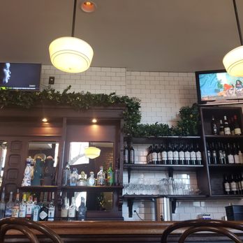 The Hamilton Inn - Hamilton Inn Bar - New American Near Me - Jersey City, New Jersey