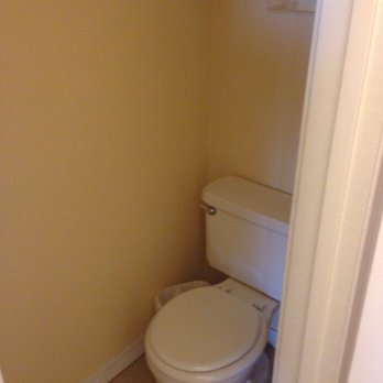 Sunswept Condominium Rentals - Half bathroom - Property Management Near Me - Orange Beach, Alabama Sunswept Condominium Rentals - Half bathroom - Property Management Near Me - Orange Beach, Alabama
