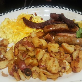 Black Bear Diner El Cajon - Diners Near Me - El Cajon, California