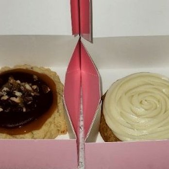 Crumbl - Delray Beach - Bakeries Near Me - Delray Beach, Florida