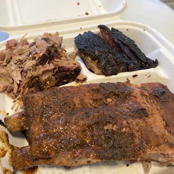 Tamez BBQ - Bbq sampler combo. Spare ribs, pulled pork, and brisket - Barbeque Near Me - Athens, Georgia