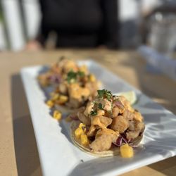 Flow Restaurant and Lounge - Fish tacos