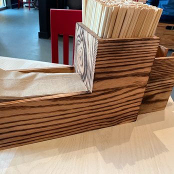 Ramen Tatsu-Ya - Utensil holder on table - Ramen Near Me - Austin, Texas Ramen Tatsu-Ya - Utensil holder on table - Ramen Near Me - Austin, Texas