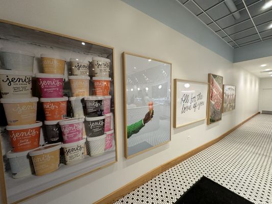 Jeni's Splendid Ice Creams by null
