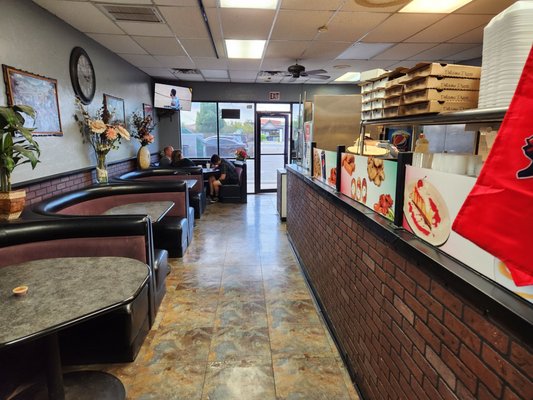Dough Boyz Pizza & Wings by null