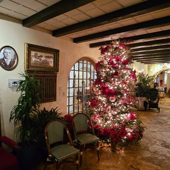 The Columbia - The entrance was decorated with Christmas spirit - Spanish Near Me - St Augustine, Florida The Columbia - The entrance was decorated with Christmas spirit - Spanish Near Me - St Augustine, Florida