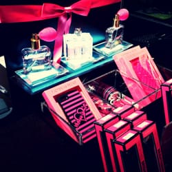 Victoria's Secret - I wish I could buy it all !