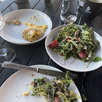 The Appalachian - Fried green tomatoes and strawberry salad - Steakhouses Near Me - Sevierville, Tennessee The Appalachian - Fried green tomatoes and strawberry salad - Steakhouses Near Me - Sevierville, Tennessee