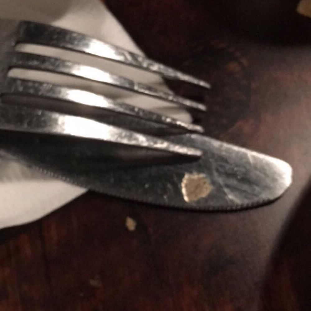 Los Chicos Brasa - Dirty utensils - Chicken Wings Near Me - Markham, Ontario Los Chicos Brasa - Dirty utensils - Chicken Wings Near Me - Markham, Ontario