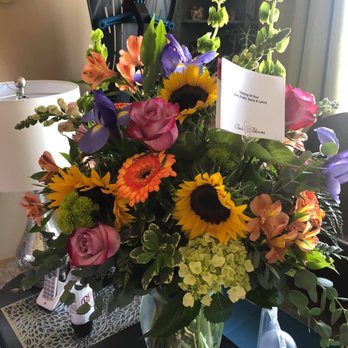 Buds & Blooms - Florists Near Me - Auburn, Washington