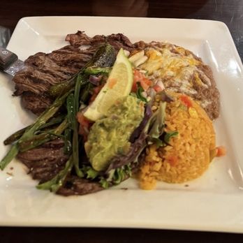 Taqueria Mexico - Carne Asada plate - Mexican Near Me - Grants Pass, Oregon