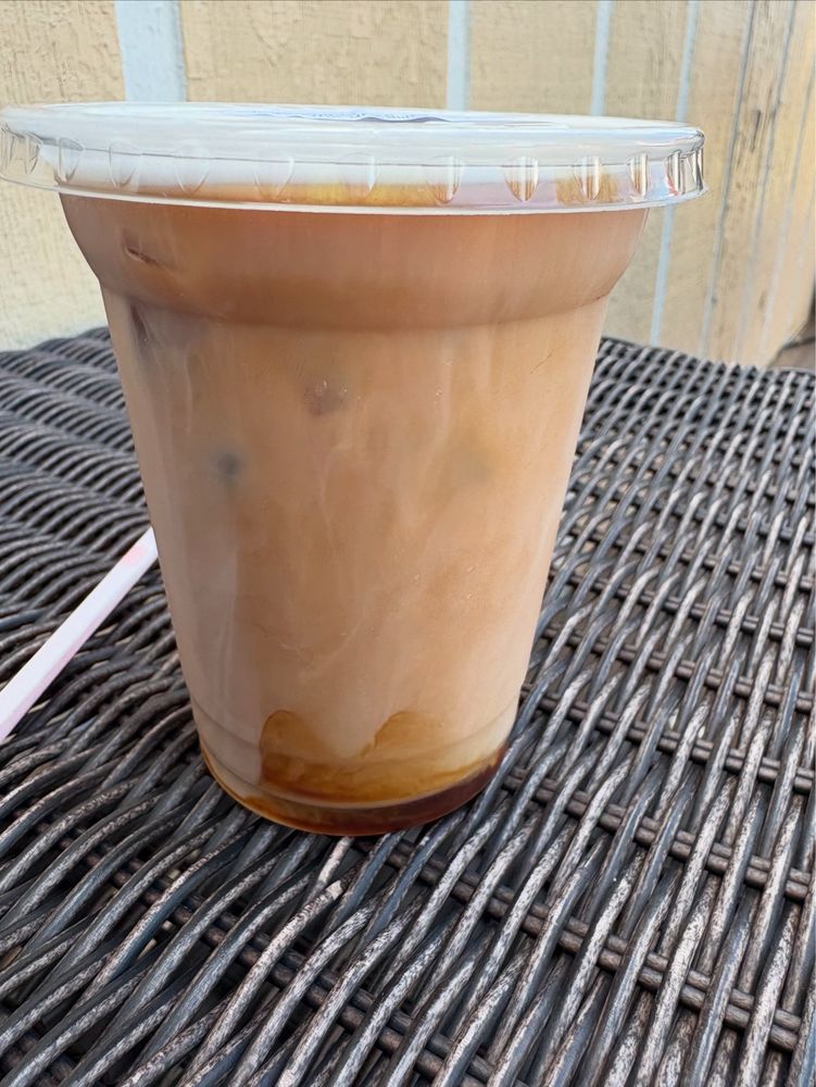 Coffee & Cream Logo