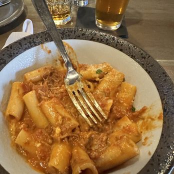 Beacons Restaurant - New American Near Me - East Walpole, Massachusetts