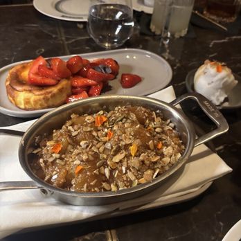 Skywalker Grill - Dessert pear cobbler - Seafood Near Me - Los Angeles, California