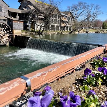 Old Mill Restaurant - American Near Me - Pigeon Forge, Tennessee