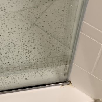 Courtyard by Marriott Atlanta Conyers - Mold in the shower - Hotels Near Me - Conyers, Georgia