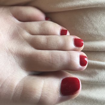 Nail 2ne1 Spa - Paint left on my toe nails. - Nail Salons Near Me - Chicago, Illinois
