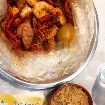Shaking Seafood - Seafood Near Me - Philadelphia, Pennsylvania Shaking Seafood - Seafood Near Me - Philadelphia, Pennsylvania