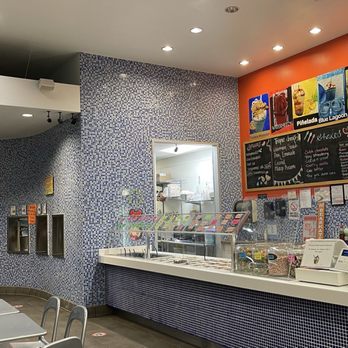 3 Spoons Yogurt - Ice Cream & Frozen Yogurt Near Me - Huntsville, Texas 3 Spoons Yogurt - Ice Cream & Frozen Yogurt Near Me - Huntsville, Texas