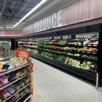 Meijer - Large produce selection - Grocery Near Me - Manitowoc, Wisconsin