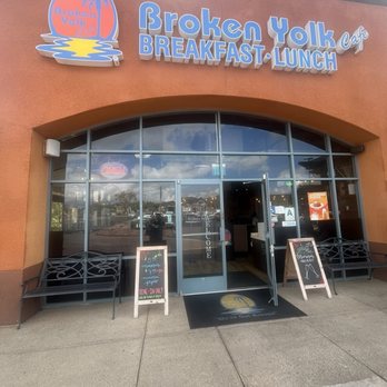 Broken Yolk Cafe - Breakfast & Brunch Near Me - El Cajon, California