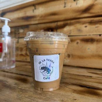 De La Tierra Cafe - Cajeta latte - dulce de leche with oatmilk - Coffee & Tea Near Me - Los Angeles, California De La Tierra Cafe - Cajeta latte - dulce de leche with oatmilk - Coffee & Tea Near Me - Los Angeles, California