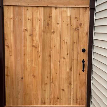 Family Fences - Fences & Gates Near Me - Glenview, Illinois Family Fences - Fences & Gates Near Me - Glenview, Illinois