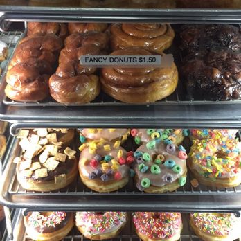 Clovis Donuts - Donuts Near Me - Clovis, California