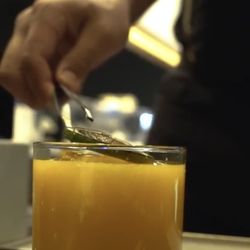 TARU - Cocktails: Smoke n Fire