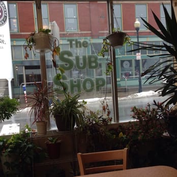 Sub Shop - Plants galore, and yet it's impeccably clean. - Sandwiches Near Me - Springfield, Missouri
