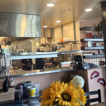 Sweet Betty's - Breakfast & Brunch Near Me - Gresham, Oregon