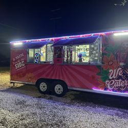 Las Dos Catrinas Birria - The taco truck