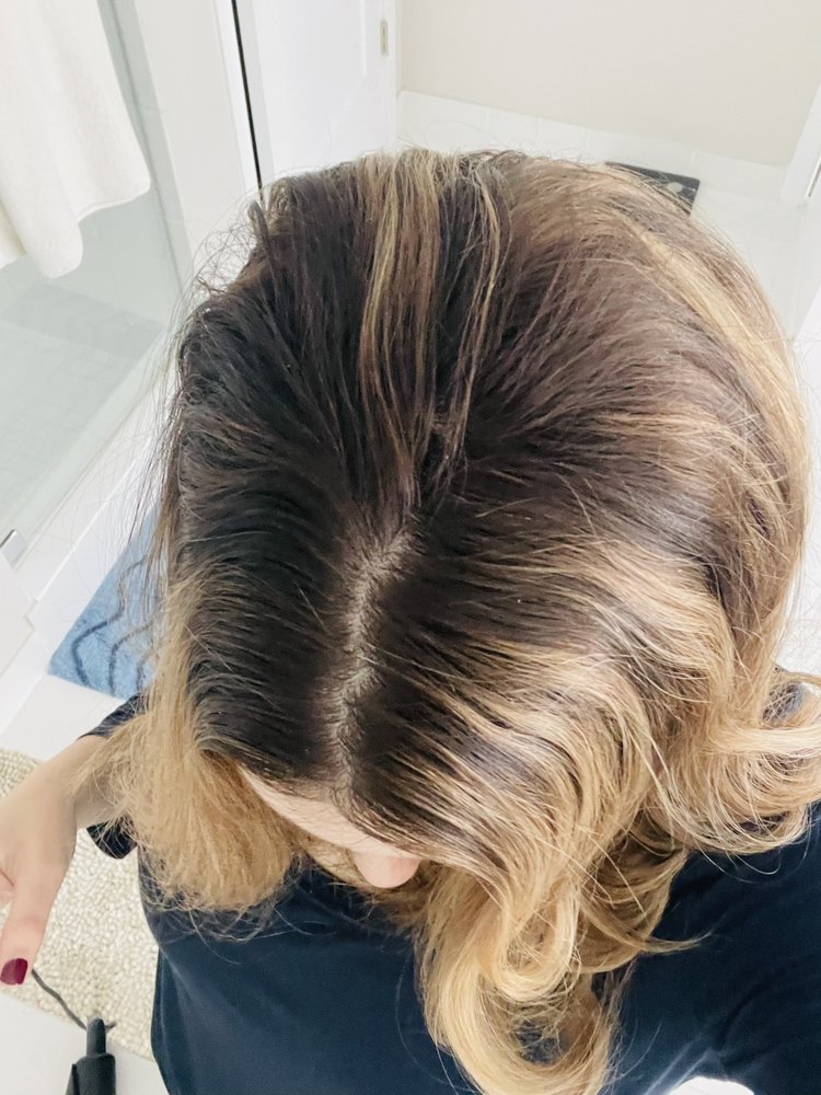 Free Hands Salon Image