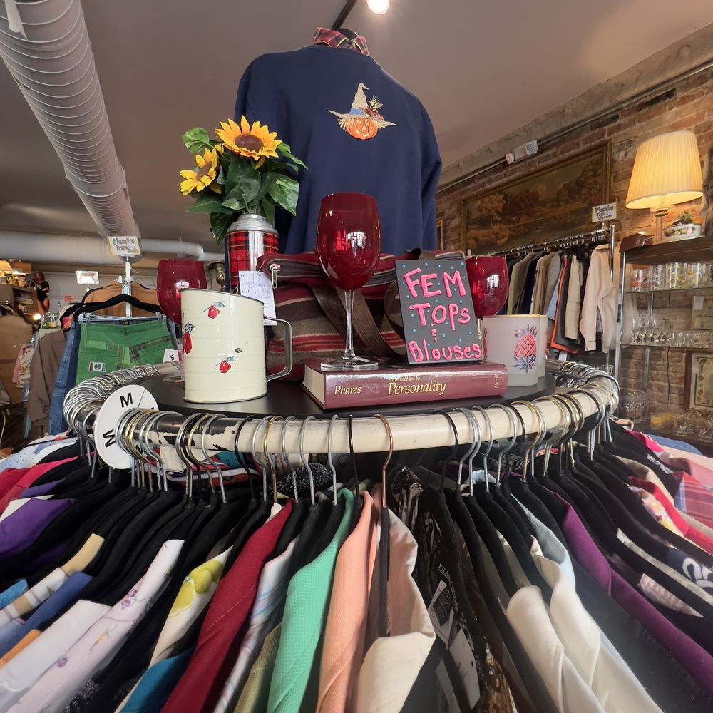 Durham Vintage Collective - Used, Vintage & Consignment Near Me - Durham, North Carolina Durham Vintage Collective - Used, Vintage & Consignment Near Me - Durham, North Carolina