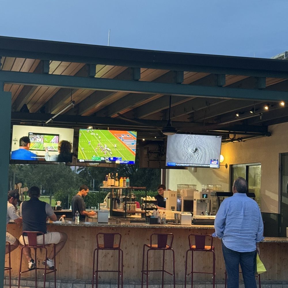 The House - Outdoor bar. - New American Near Me - West Palm Beach, Florida The House - Outdoor bar. - New American Near Me - West Palm Beach, Florida