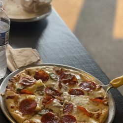 Bobanna's Pizza - 10" pizza