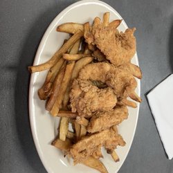 Gus’s Grill And Bar - Chicken Fingers w/ Fries