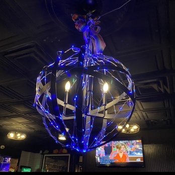 English Ivy's - Chandelier in Dining Room - American Near Me - Indianapolis, Indiana