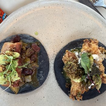 Mirate - Pork belly and fried chicken tacos - Mexican Near Me - Los Angeles, California