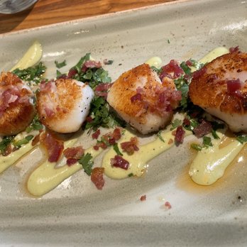 Bluewater Grill Seafood Restaurant & Market Carlsbad - Seared Scallops Appetizer - Seafood Near Me - Carlsbad, California