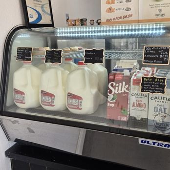 Yolo’s Cafe - Bubble Tea Near Me - Bellflower, California