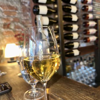 Bar Veloce - Orange wine - Wine Bars Near Me - New York, New York Bar Veloce - Orange wine - Wine Bars Near Me - New York, New York