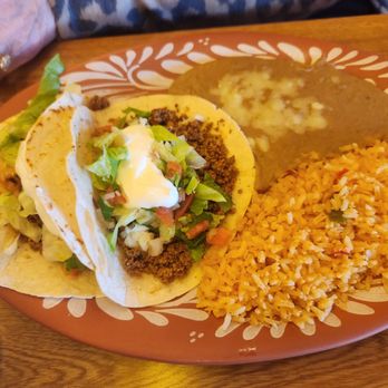 La Terrazita Mexican Grill - Taco plate with rice and beans - Mexican Near Me - Decatur, Alabama La Terrazita Mexican Grill - Taco plate with rice and beans - Mexican Near Me - Decatur, Alabama